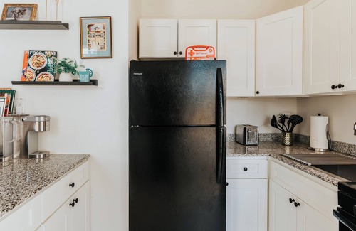 College Hill Apartamento | 2B1B Family Retreat,Private Kitchen, Brown&RISD