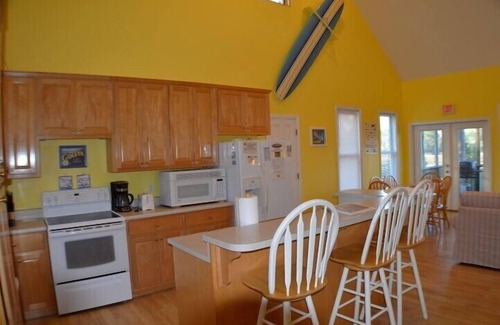 Port St. Joe Casa | Sunny Daze- 2bd 1. 5ba ubicado en el tranquilo vecindario Indian Summer en Indian Pass.