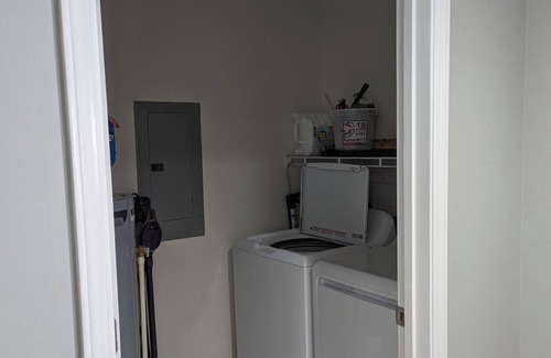 St. James Condominio | 2BD 2 BA in exclusive St. James w/ pool. Easy access to OKI Beaches & Southport!