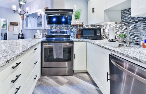 West Arlington Condominio | 2Bd/2Ba condo 2mi to AT&T Stadium, 6Flags, TX Rangers