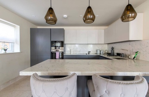Chigwell Apartamento | 2BD, 2BA Urban Oasis