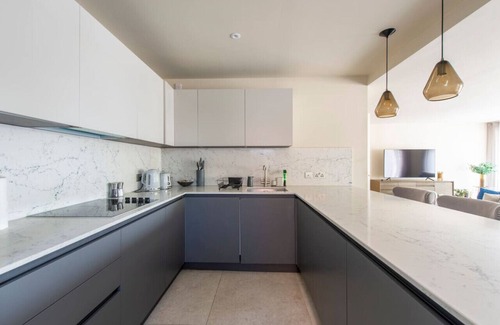 Chigwell Apartamento | 2BD, 2BA Urban Oasis