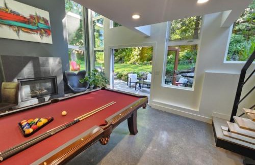 West Vancouver Casa | 2BD Guest Suite Sleeps 6 Near Downtown & Beach