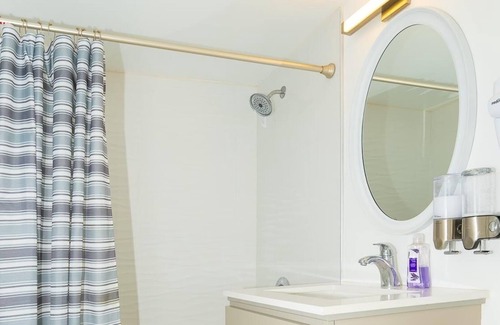 Old Towne Apartamento | 2BD HOME SEAL BEACH/LONG BEACH OCEAN VIEWS