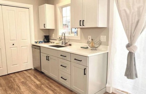 Lents Casa | 2BD modern unit downtown Lents in Portland.