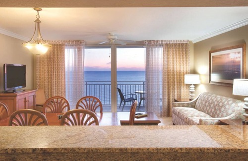 Panama City Beach Hotel | 2BD/Panama City Beach - Oceanfront View with Full Kitchen, Pools, Bar, and More!
