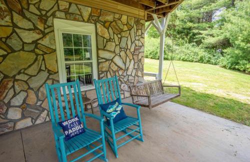 Crumpler Casa | 2Bd Riverfront with Expansive Outdoor Space, River Access, Fire Pit