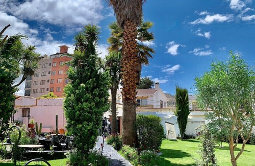 Macrodistrito Sur Apartamento | Cozy Calacoto Apt I Jacuzzi I Sleeps 4 I Wi-Fi