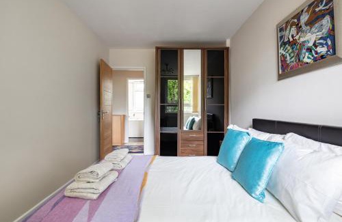 St. Mary's Park Apartamento | 2Bdr Apt Steps to Battersea Park
