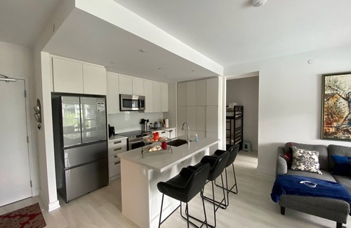 Innisfil Apartamento | 2BDR & DEN at Friday Harbour ALL Season Resorts, Outdoor activities with Beach