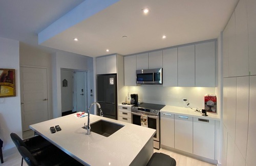 Innisfil Apartamento | 2BDR & DEN at Friday Harbour ALL Season Resorts, Outdoor activities with Beach