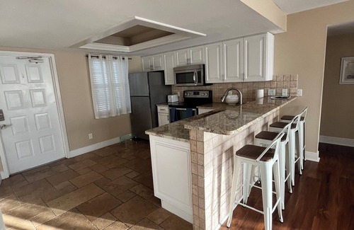 Pelican Condominio | 🌞2bdrm2bathrm Luxury condo-Superb SW CapeCoral STEPS from CapeHarbour Marina🌞