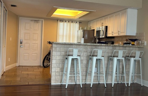 Pelican Condominio | 🌞2bdrm2bathrm Luxury condo-Superb SW CapeCoral STEPS from CapeHarbour Marina🌞