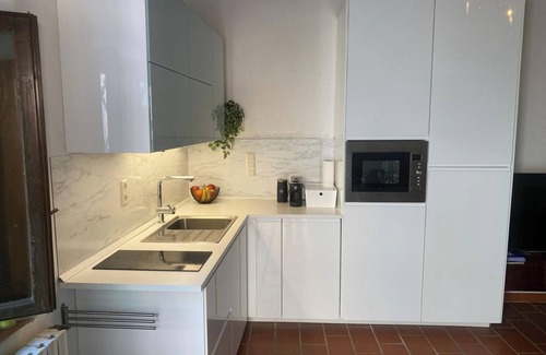 Montaione Apartamento | 2bed, 1bath Jardín apto en Chianti!