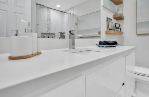 Central Sarasota Apartamento | 2bed 1bath Suite minutes to Downtown, Beaches, Restaurants, Theaters and MORE