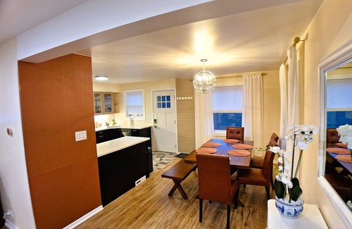 Gurnee Casa | 2bed /1bath TH - 7min Six Flags, 14min Navy Base