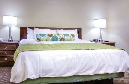 Kissimmee Complejo | 2Bed/2Bath Deluxe Condo in a Gorgeous Orlando Retreat!!