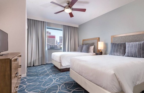 Las Vegas Complejo | 2Bed/2Bath Deluxe Unit in Gorgeous Desert Blue Resort in Las Vegas!