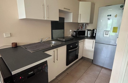 Livry-Gargan Apartamento | 2bed garden apartment 20mn Paris Disney Asterix Parc Expo