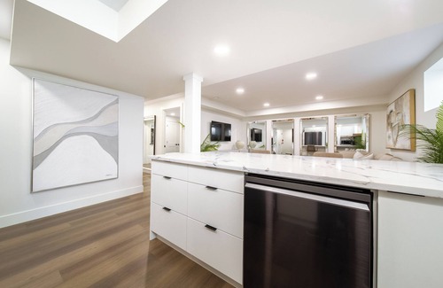 Northwest Edmonton Casa | *2Bed*Luxury Retreat* Suite*AC*