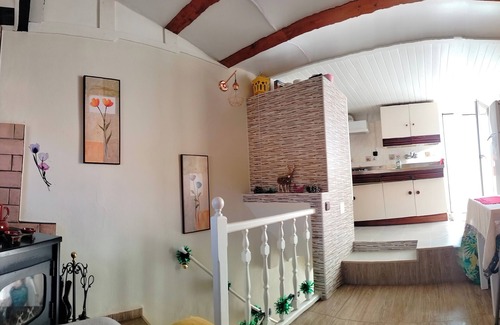 Fuenmayor Casa | 2bed Traditional Apt - Private Balcony - Fuenmayor