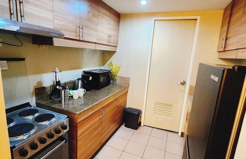 Mandaluyong Condominio | 2Bedroom 2Bathroom Furnished Condo with Utility Rm