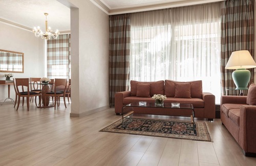 Beirut Apartamento | Apartamento de 2 dormitorios con todos los servicios al lado de The Sea-LH