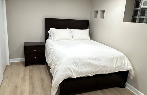 O'Hare Apartamento | 2bedroom apartment in fantastic Chicago near Ohare and quick drive into the city