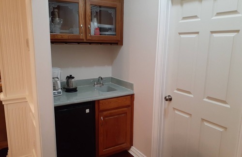 North Arlington Apartamento | 2bedroom apartment in fantastic Arlington with AC,WiFi, fitness room ,no kitchen