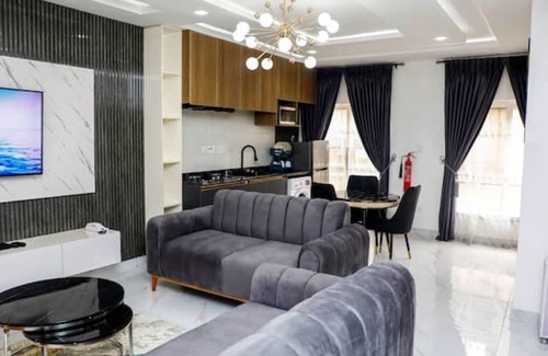 Ofin Apartamento | 2bedroom gray gold