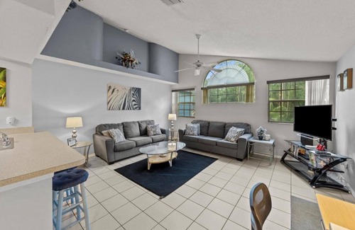 Royal Palm Bay Apartamento | 2bedroom Lovely unit just 15 minutes from Disney