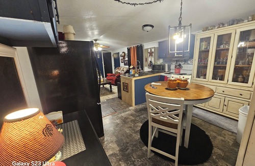 Summit Casa | 2-bedroom mobile home in peaceful Ironton with AC