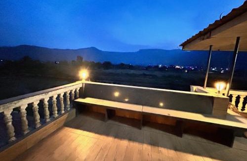 Malavli Apartamento | 2bhk Apartment with 1900sq ft Private Terrace in Lonavala