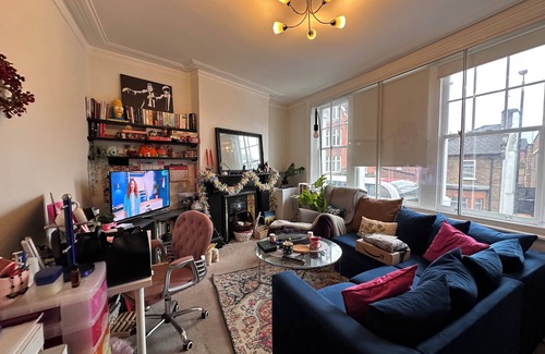 Finchley Church End Apartamento | 2BHK cozy apartment for a long let family friendly and peaceful abode