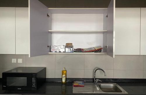 Dubai Investment Park Apartamento | 2BHK Furnished Apartment - Dip Metro Station , Mall , Bus Station Near
