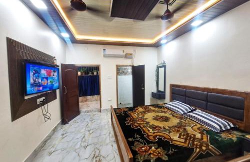 Bhubaneshwar Apartamento | 2BHK Home fully furnished at Sahid Nagar near INOX