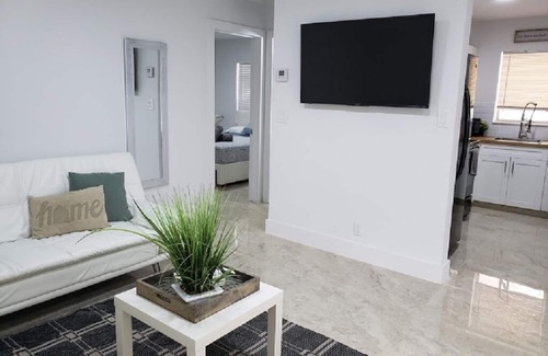 Lake Ridge Apartamento | ❀ # 1 FLL · 2BR / 2BA❀Cerca de FLL, vida nocturna y aeropuerto