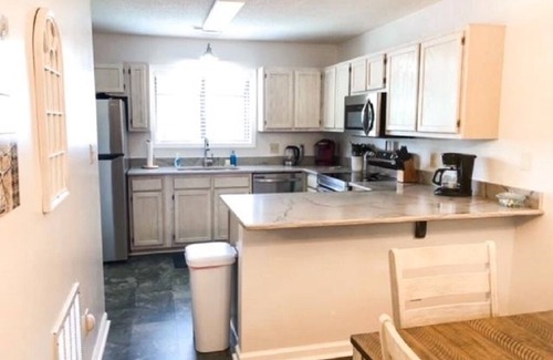 Little River Casa | 2BR 2 1/2 BA - 10 min. to N. Myrtle Beach Sports Park, Beach & LR Waterfront