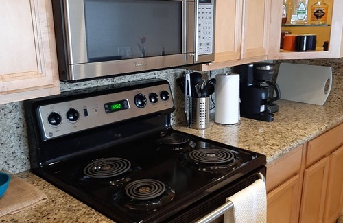 Sonora Sunrise Condominio | 2BR, 2 Bath condo in South Palm Springs