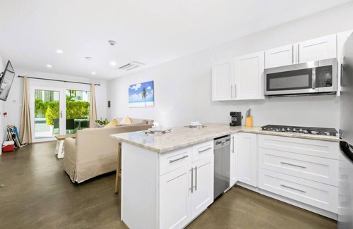 Washington Casa | 2BR/2BA 4MINS to Beach at LUX Villa 4 by Bocobay
