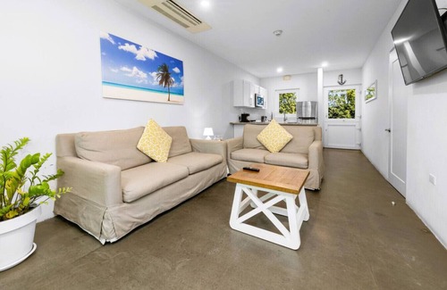 Washington Casa | 2BR/2BA 4MINS to Beach at LUX Villa 5 by Bocobay