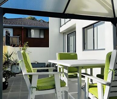 Parramatta Apartamento | 2BR 2BA Paramatta with Private Deck - SYD16