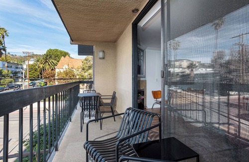 Hollywood Condominio | 2BR 2Bath Condo in Historic Hollywood