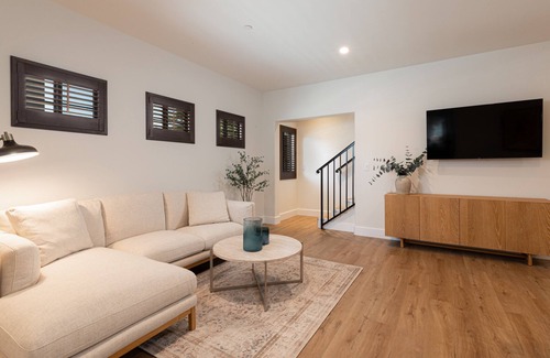 Los Olivos Casa | 2Br/2Br New & Stylish Cottage - Downtown Los Olivos