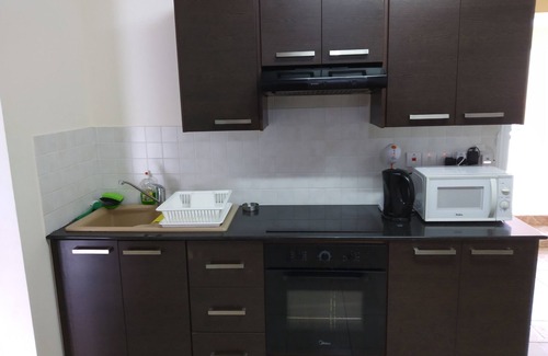Paralimni Casa | 2br-7 Guests-free Parking-pool-aircon