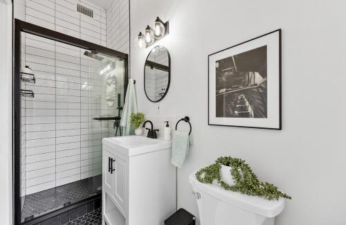 Harlem Apartamento | 2BR and 2BA in Historic Brownstone near Subway