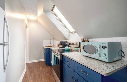 Oakley Apartamento | 2BR apartment - cute, cozy, convenient