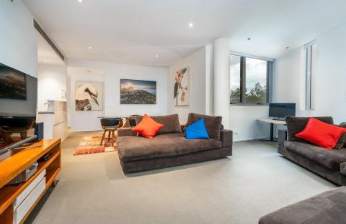 Capital Hill Apartamento | 2BR Apartment near Parliament House - Hosted by Canstay