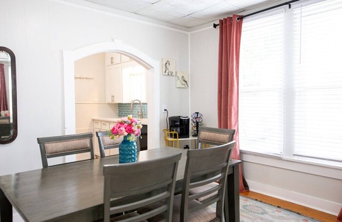 Capitol Hill Casa | 2BR Apartment on 7th