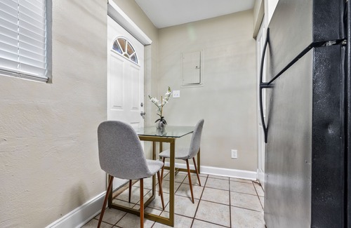 Pittsburgh Apartamento | 2BR Apt in the Heart of ATL / Free Parking